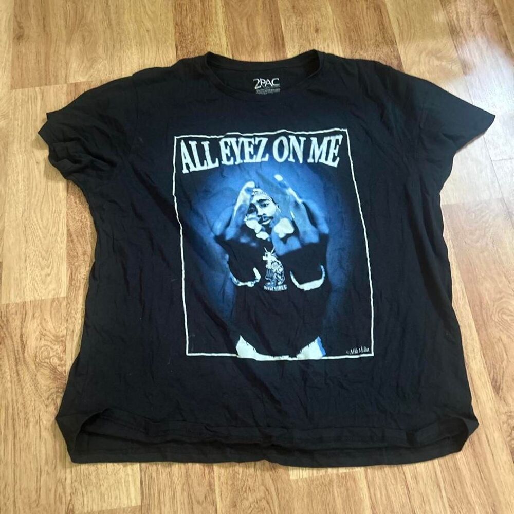 Tupac Women's Black T-shirt
